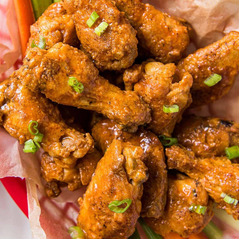 Baked Chicken Wings (SUPER CRISPY)